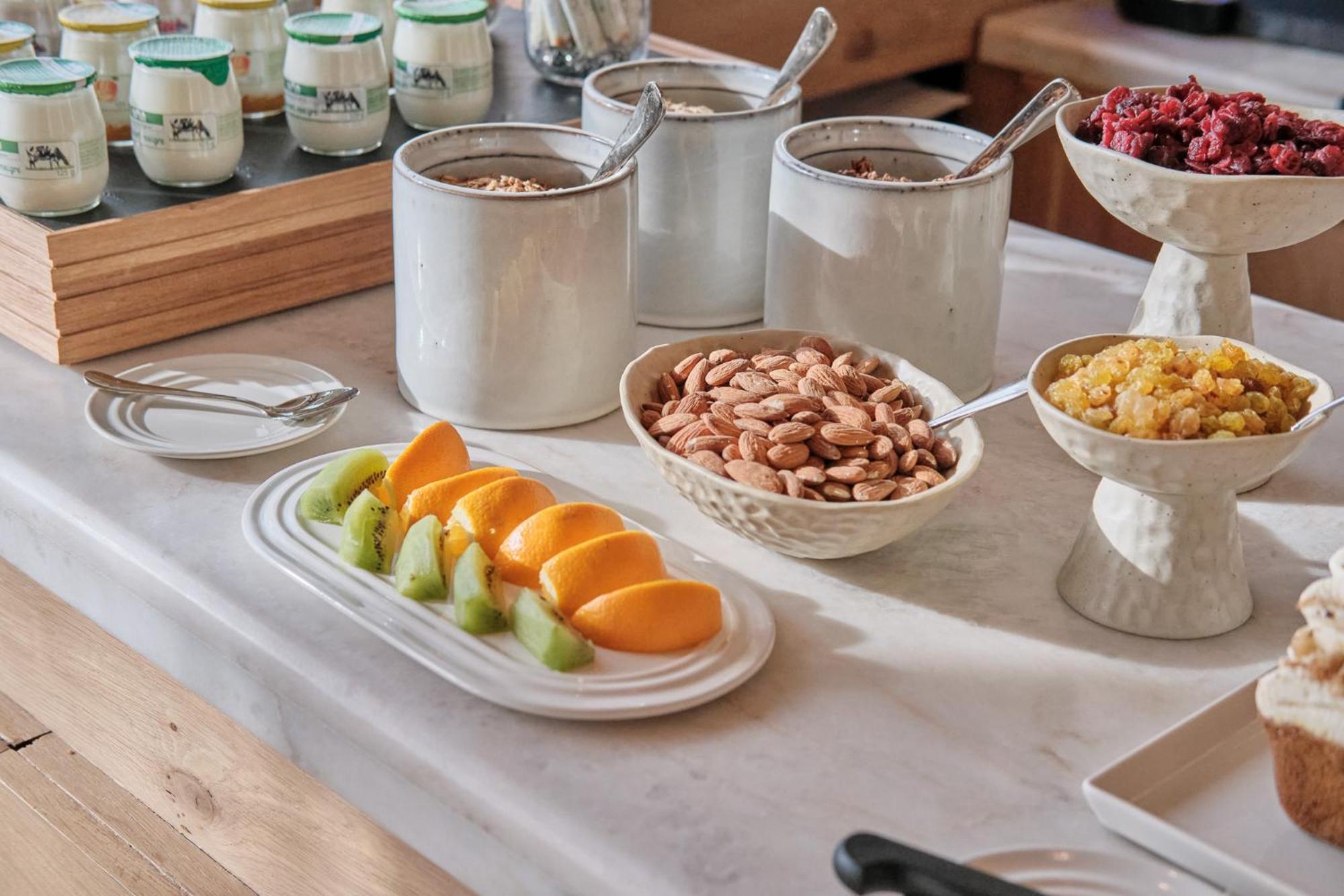 Elysee Montmartre Hotel Paryż Zewnętrze zdjęcie