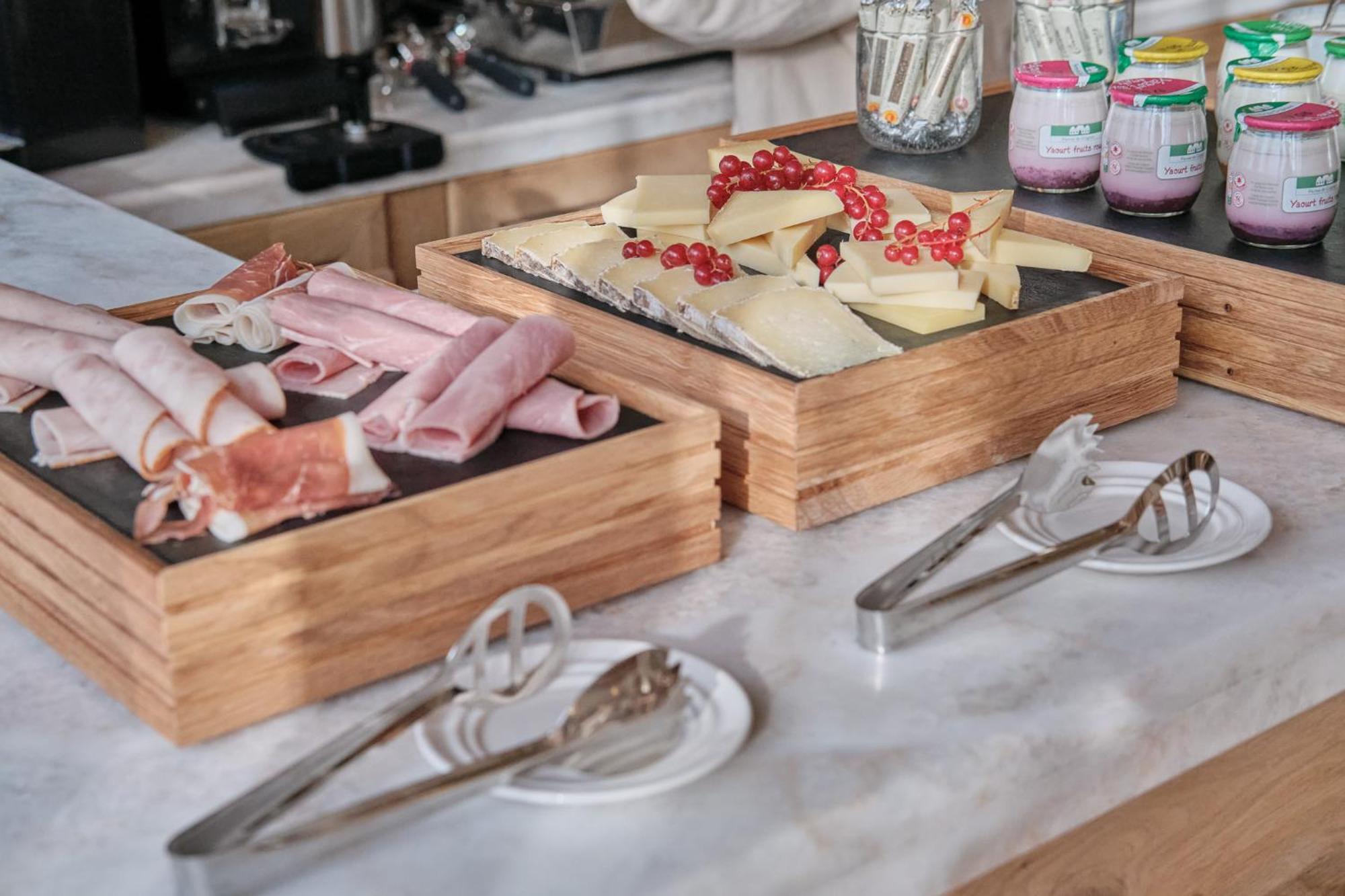 Elysee Montmartre Hotel Paryż Zewnętrze zdjęcie